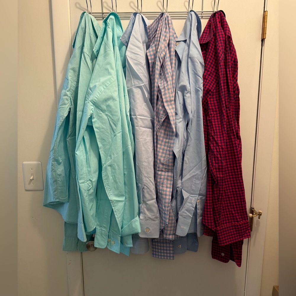 10 for $100 Vineyard Vines Men's Casual Button Down Shirts - Assorted Colors - Picture 5 of 6